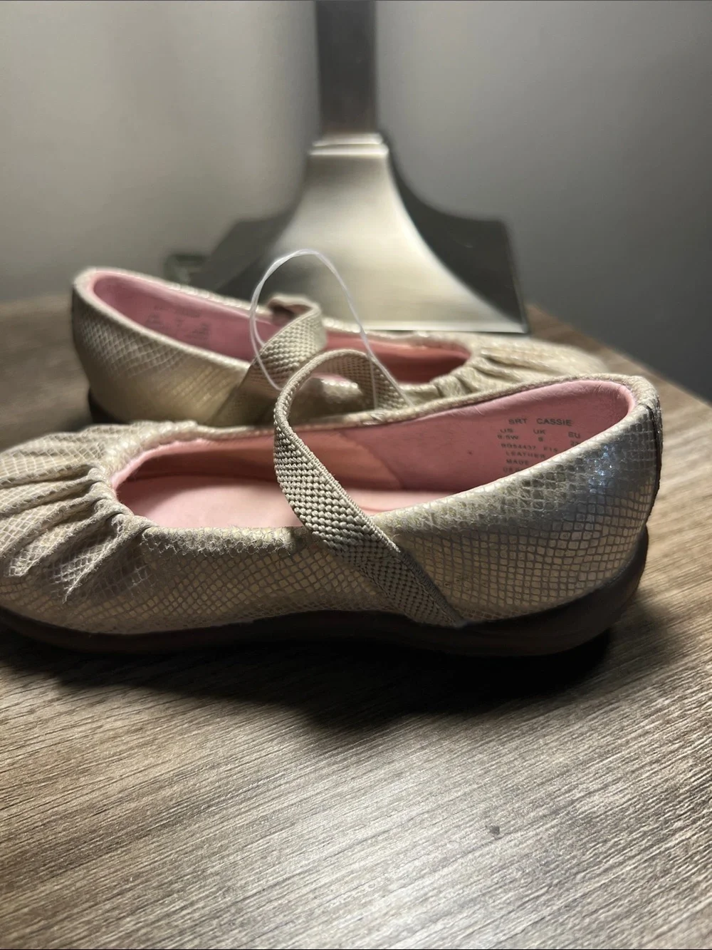 Stride Rite Girls Silver Mary Jane Dress Shoes—stock (07)